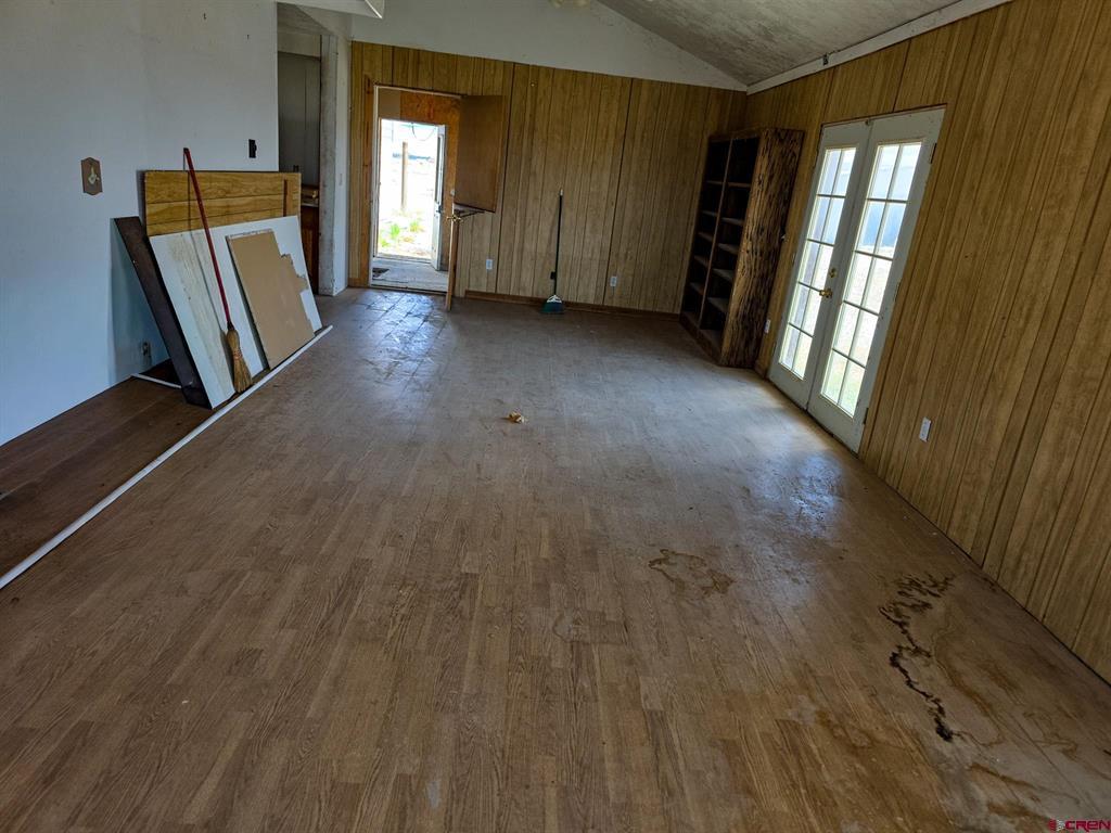 1348 5925 Trail Property Photo 8