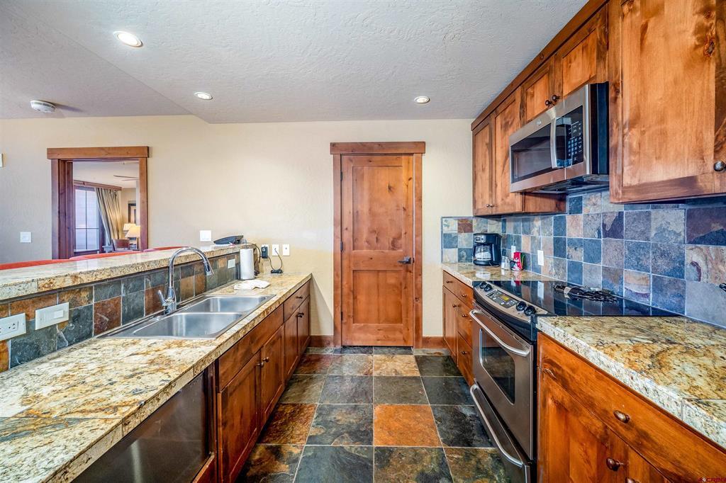 24 Sheol Street Property Photo 6