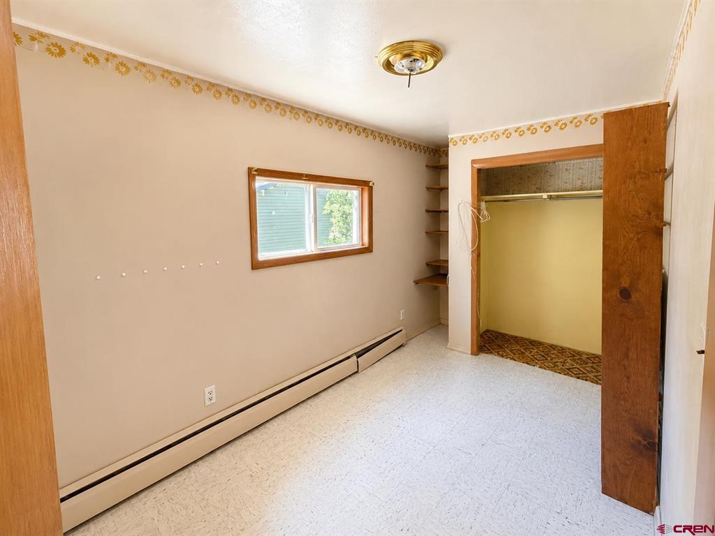 575 W 6th Avenue Property Photo 29