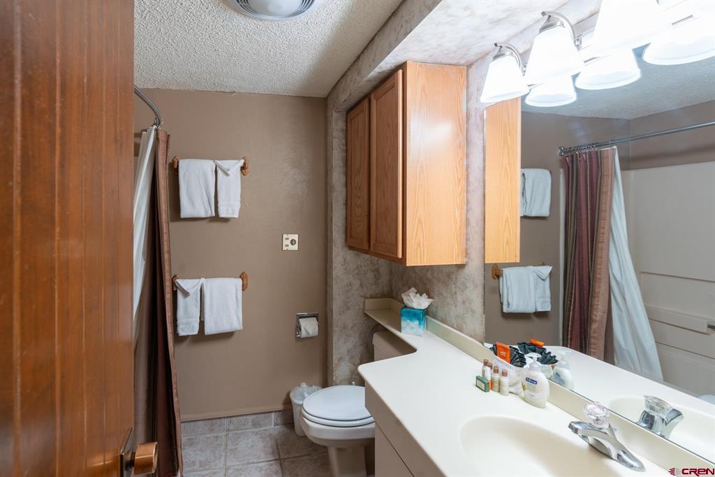 314 N Tamarron Drive Property Photo 19