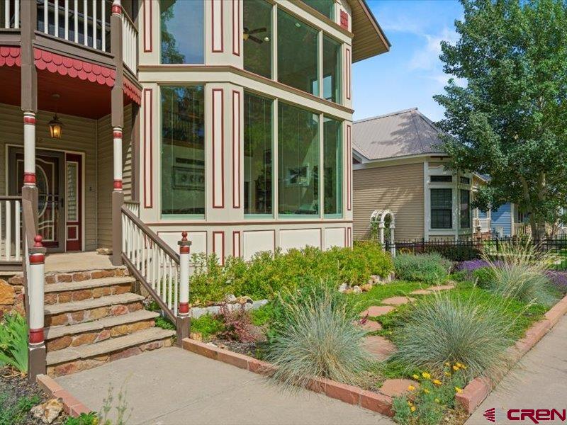 812 4th Street Property Photo 4
