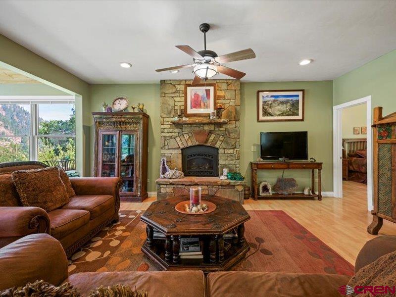 812 4th Street Property Photo 12