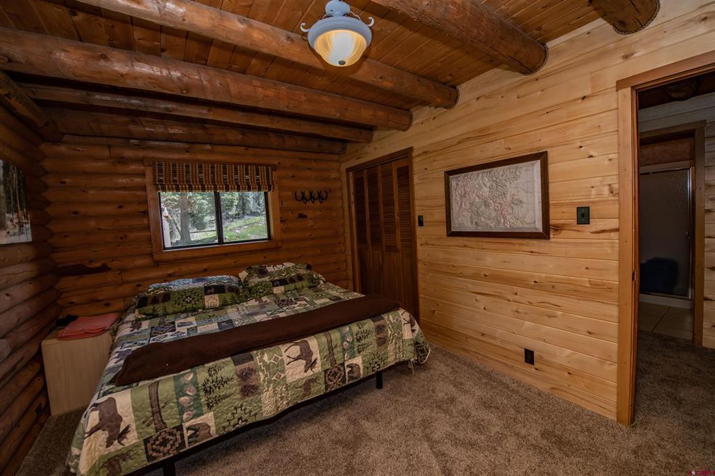 102 Meadowbrook Park Property Photo 10