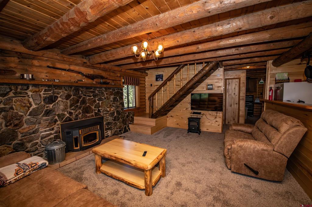 102 Meadowbrook Park Property Photo 22