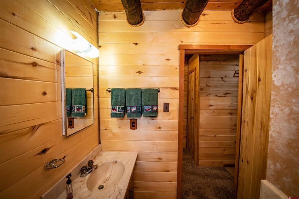 102 Meadowbrook Park Property Photo 28