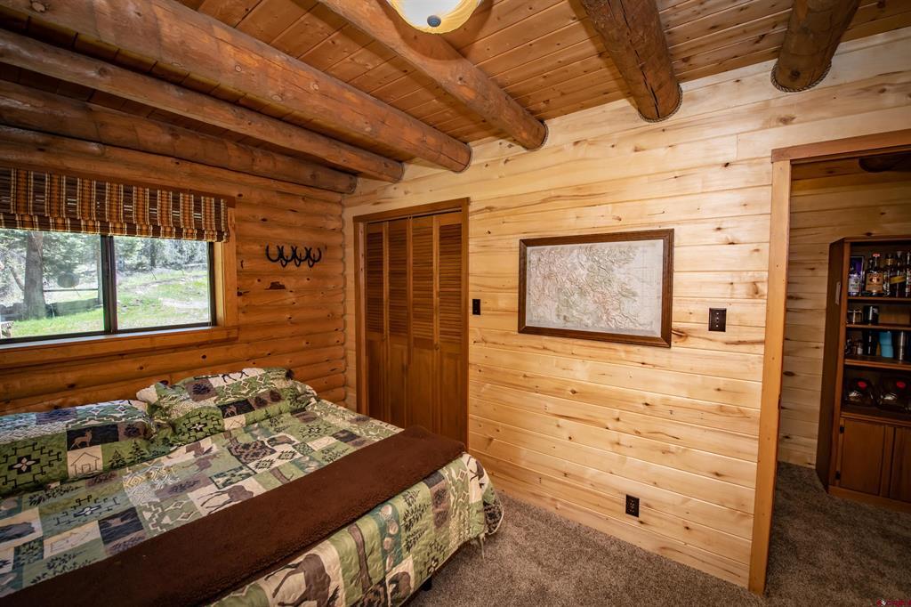 102 Meadowbrook Park Property Photo 32
