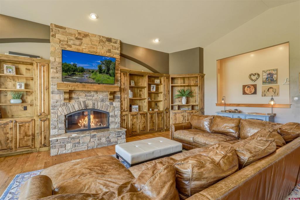 240 Paciente Place Property Photo 3