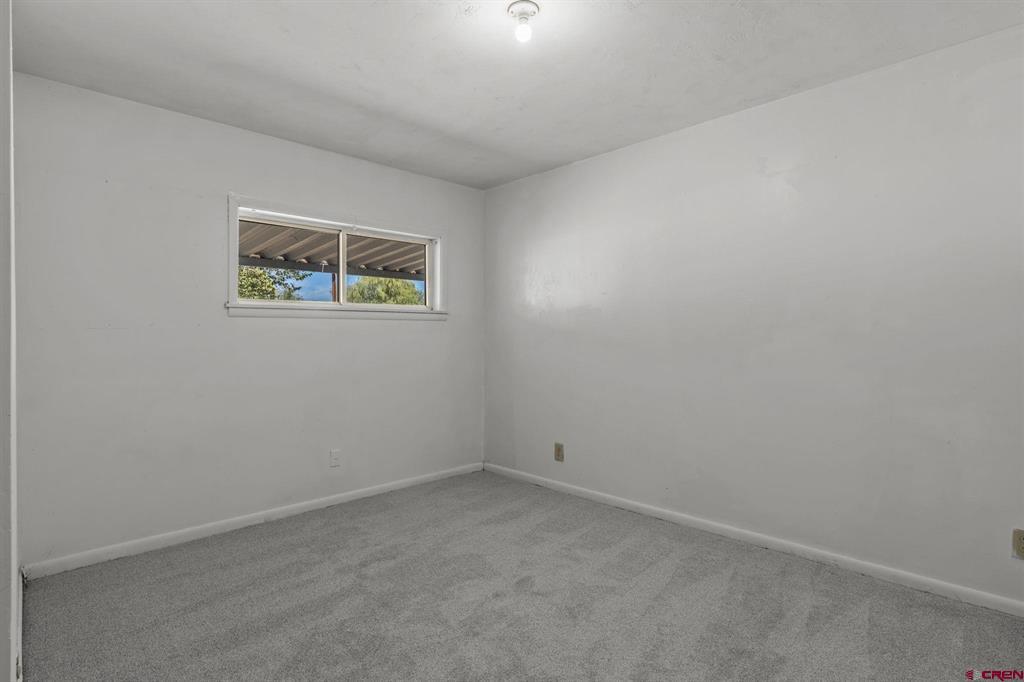 9 W 7th Street Property Photo 18