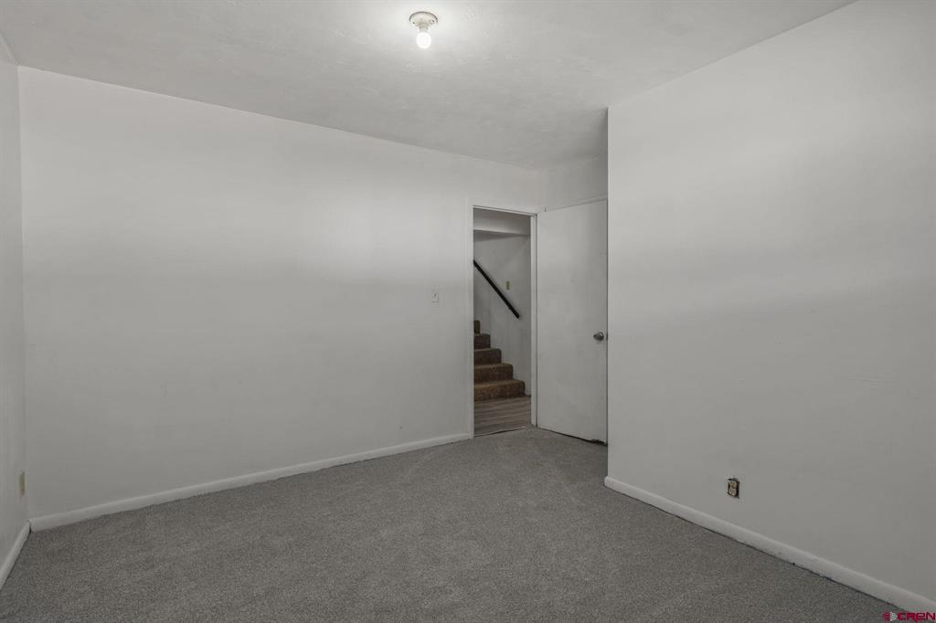 9 W 7th Street Property Photo 20