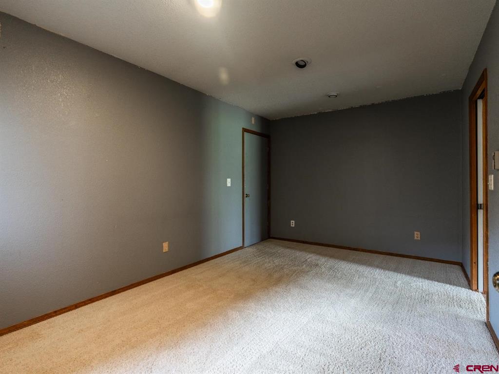 109 Shavano Drive Property Photo 3