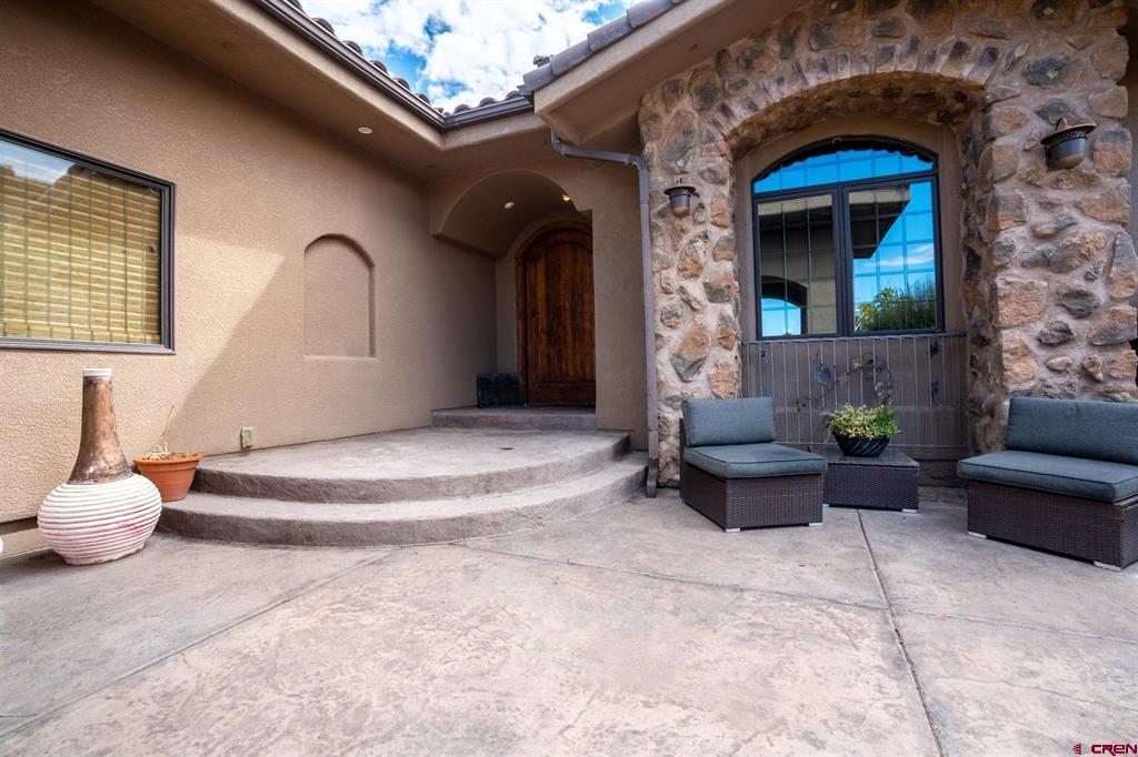 358 High Desert Road Property Photo 4