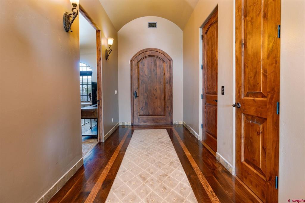 358 High Desert Road Property Photo 27