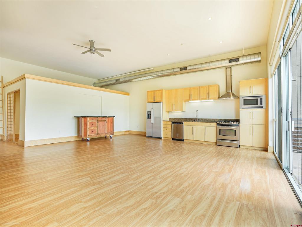 555 Rivergate Lane Property Photo 12