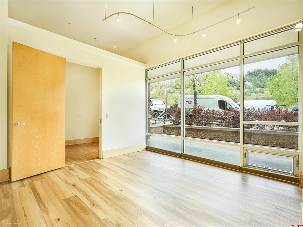 555 Rivergate Lane Property Photo 17