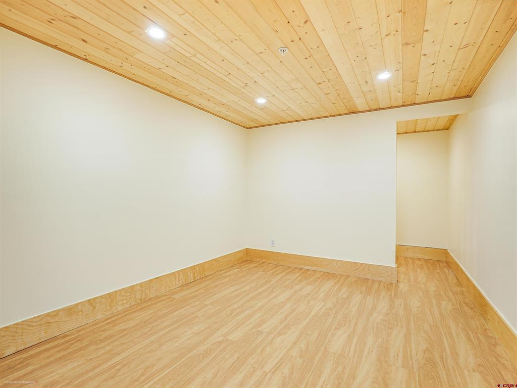 555 Rivergate Lane Property Photo 23