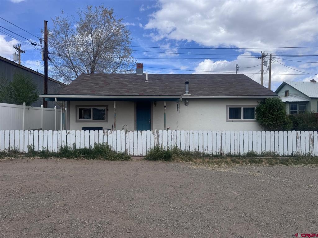 27 & 29 S Elm Street Property Photo 2