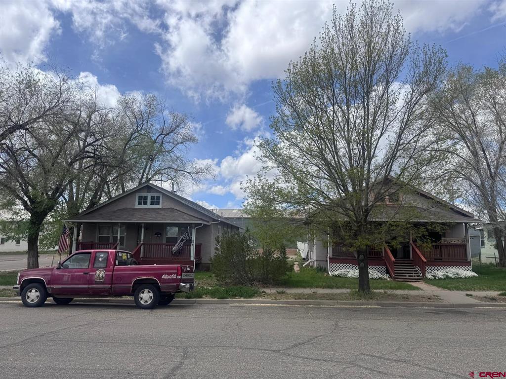 27 & 29 S Elm Street Property Photo 3