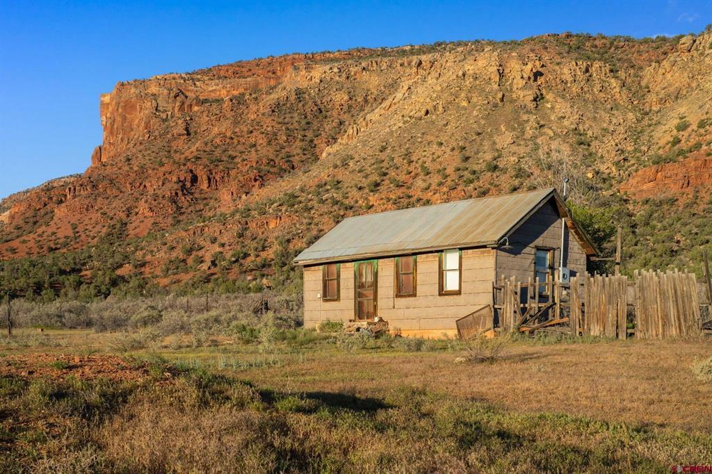 9500 Co-90 Highway Property Photo 1