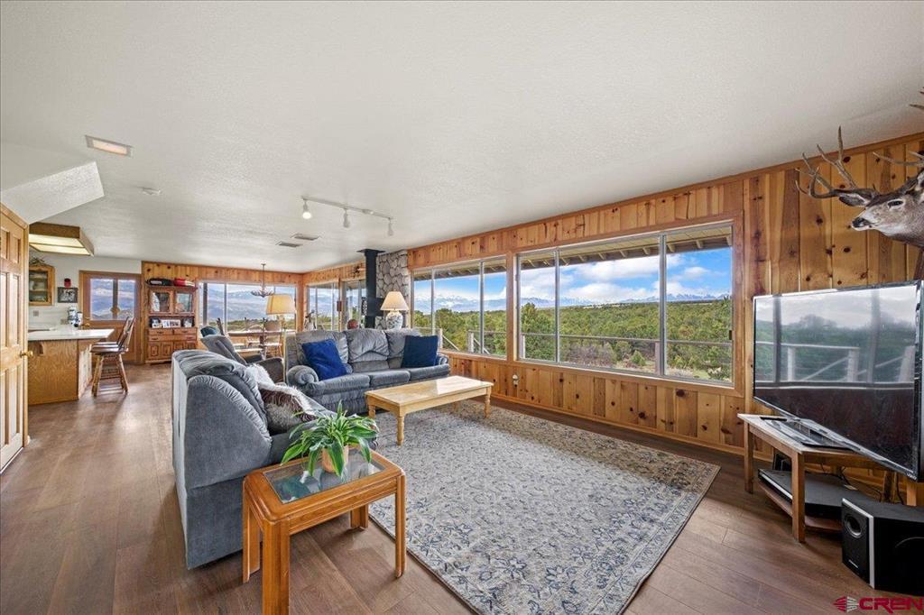 250 Sue Bob Court Property Photo 16