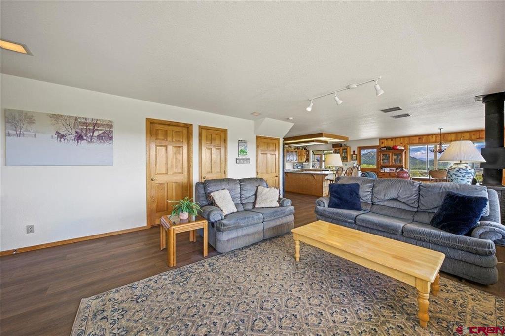 250 Sue Bob Court Property Photo 17