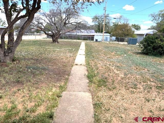 600 S Beech St Property Photo 19