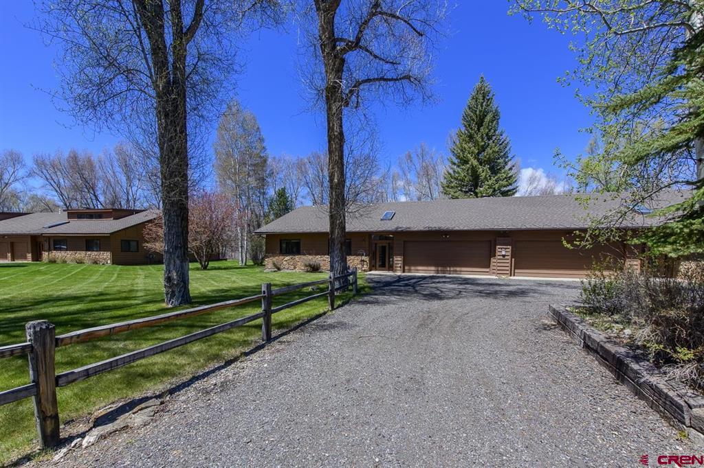 61 E Cottonwood Road Property Photo 3