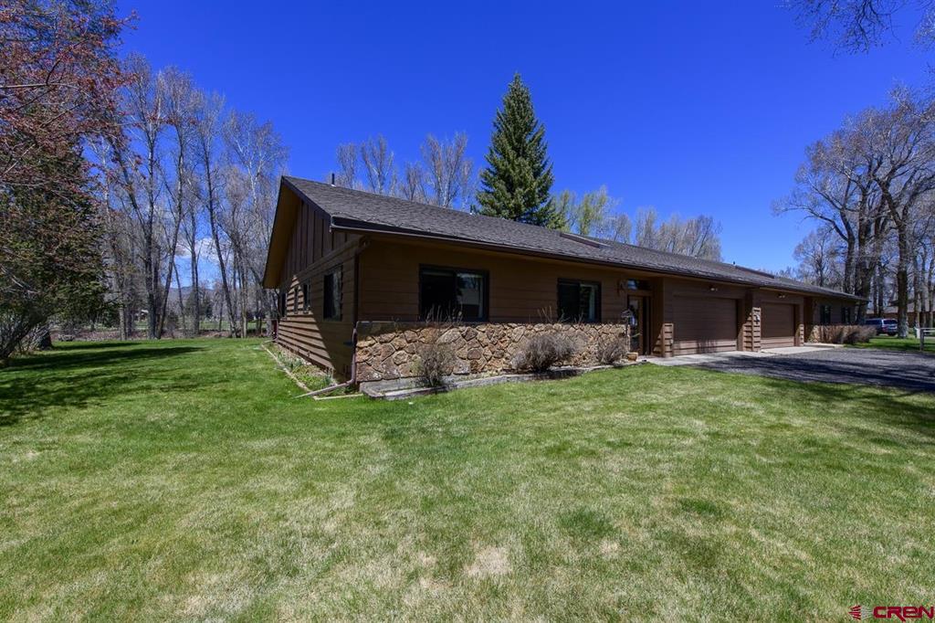 61 E Cottonwood Road Property Photo 4