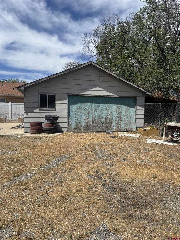 1081 E 5th Street Property Photo 29