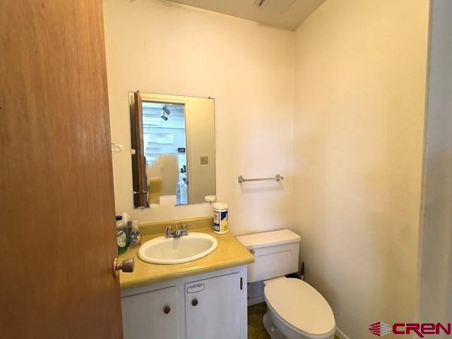 2409 E Empire St Property Photo 4
