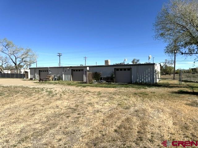 2409 E Empire St Property Photo 15