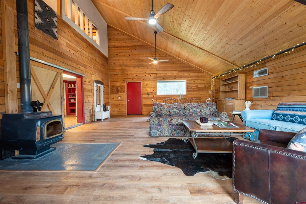 695 Ute Drive Property Photo 4