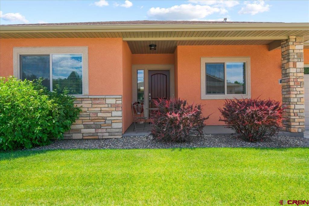 1244 Peppertree Drive Property Photo 2