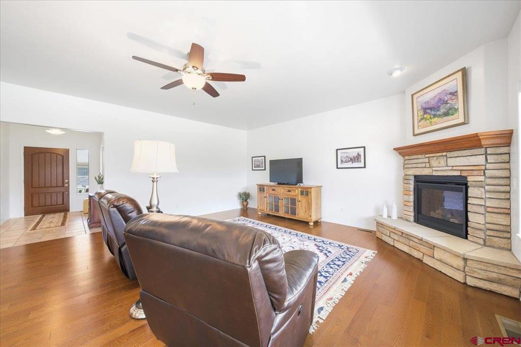 1244 Peppertree Drive Property Photo 6