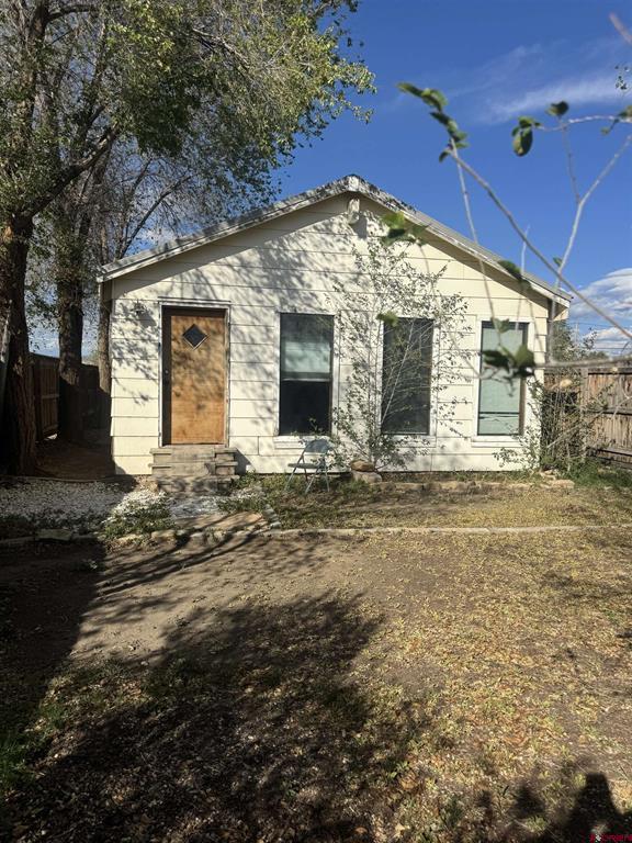 1123 N Cascade Avenue Property Photo 1