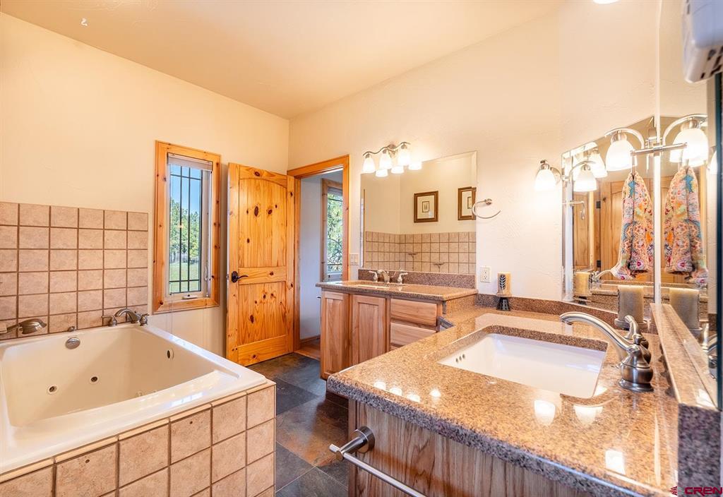 584 Oren Road Property Photo 18