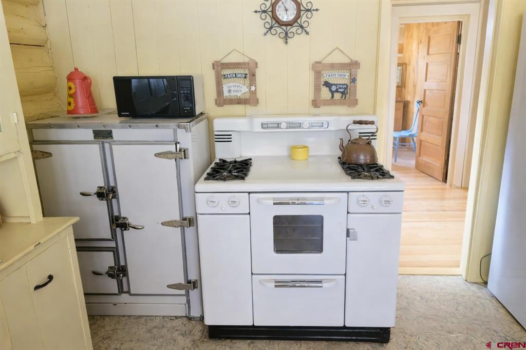 271 Master's Place Property Photo 12