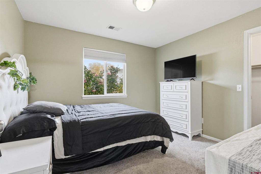 391 Summer Glen Drive Property Photo 17