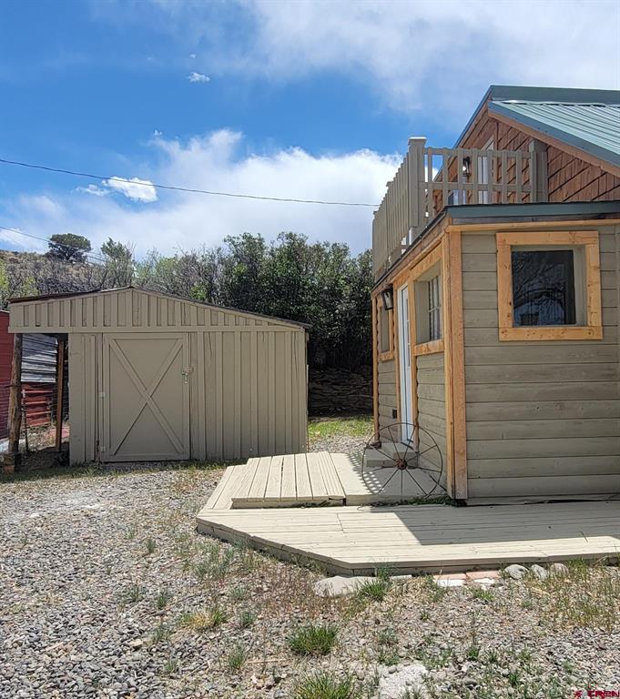 1010 Oak Street Property Photo 3