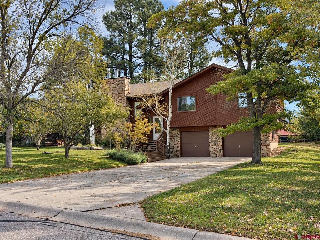 18 Oak Drive Property Photo 1