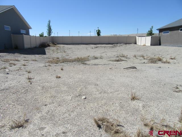 691 B Anela Lane Property Photo 1
