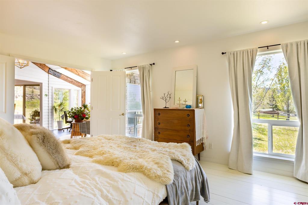 42224 Foothills Road Property Photo 16