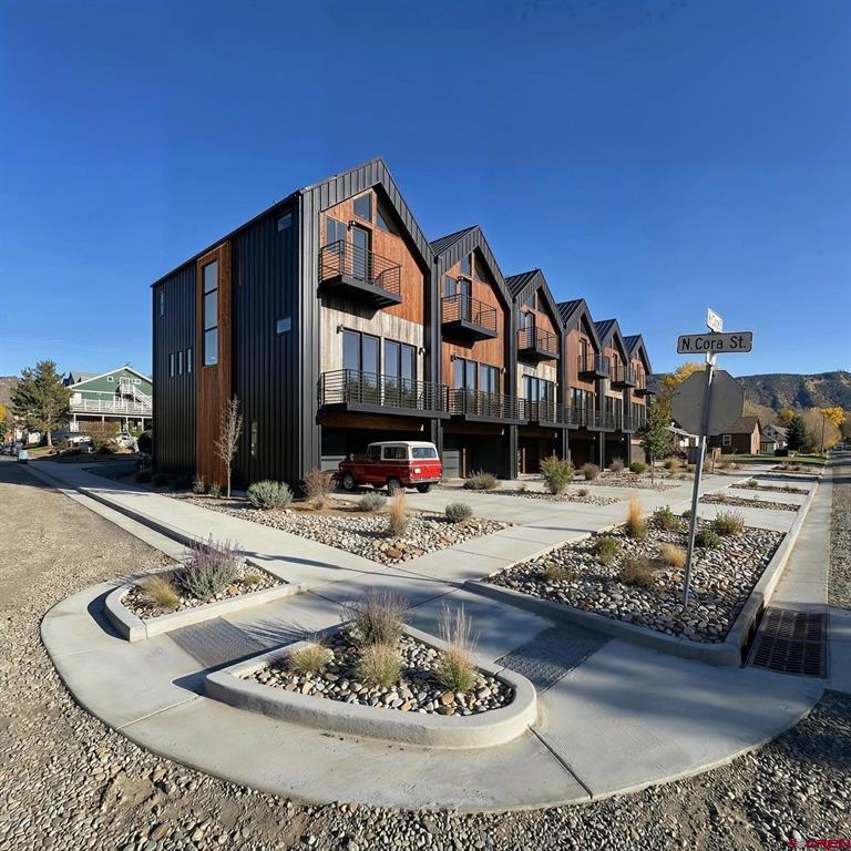 604 Charles Street Property Photo 1