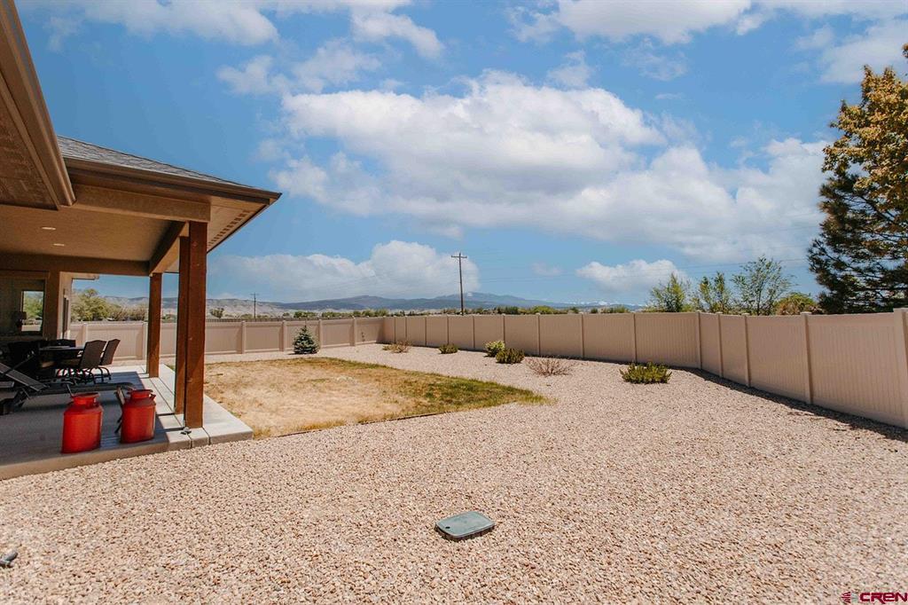 2802 Benchmark Lane Property Photo 30