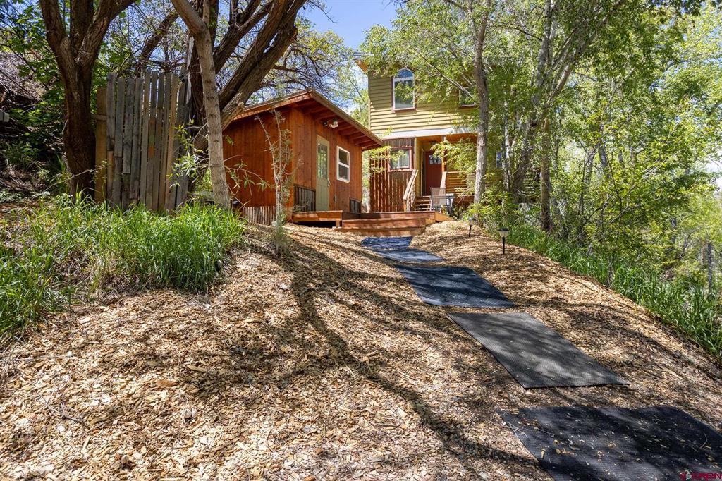128 Colorado Avenue Property Photo 2