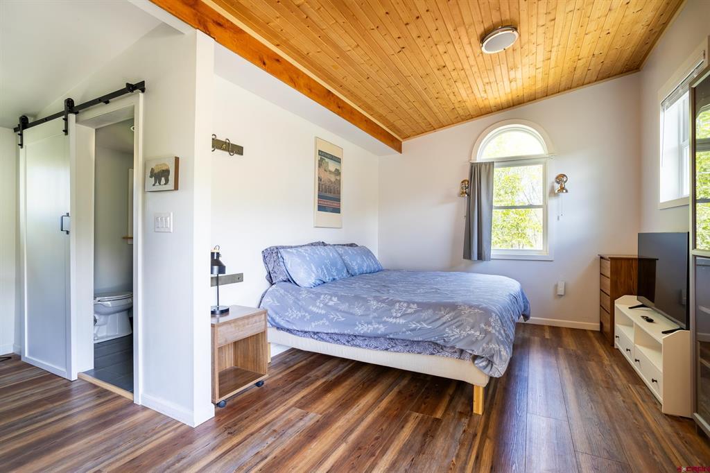 128 Colorado Avenue Property Photo 13