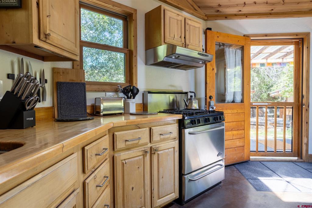128 Colorado Avenue Property Photo 31