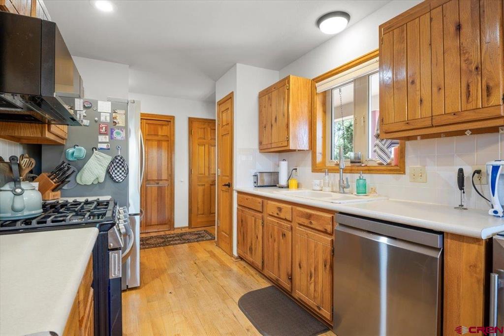 19016 Pinon Drive Property Photo 18