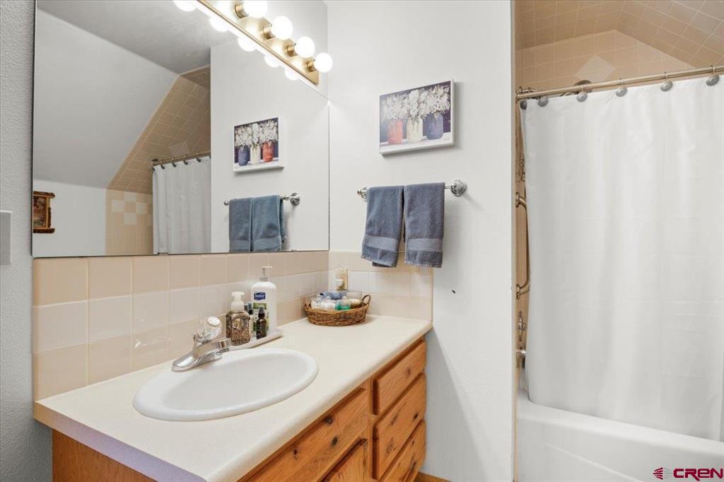 19016 Pinon Drive Property Photo 28