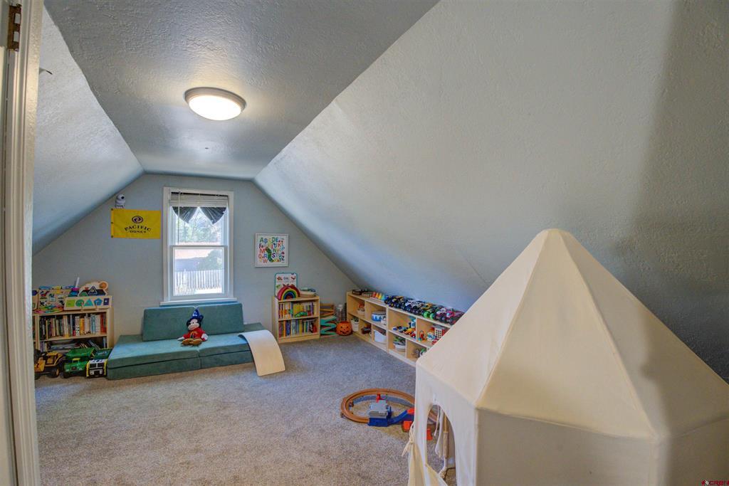 420 S Beech Street Property Photo 14