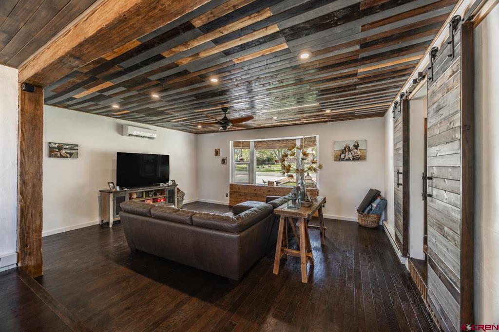 66111 Juniper Court Property Photo 6